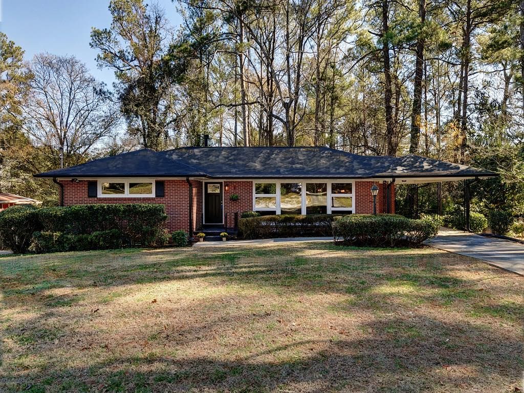 3 bedroom single family residence sold at 2314 Bryant Drive, East Point, GA 30344