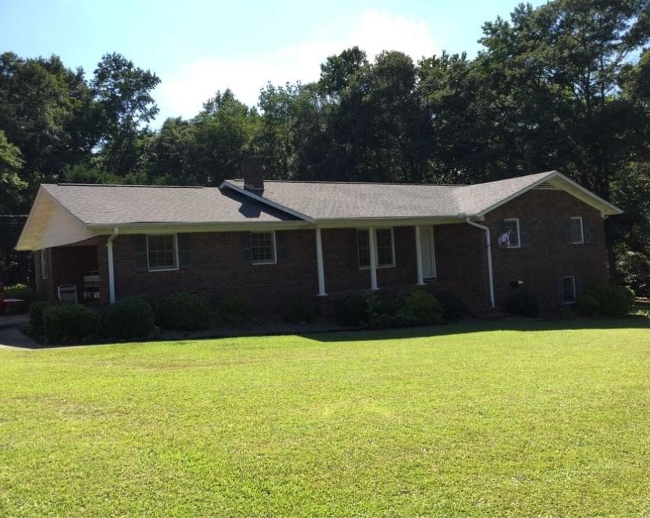 382 Gilmer Street, Lavonia, GA 30553 — most recent listing photo