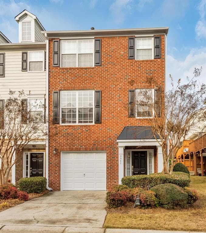 3 bedroom, 1,878 sq ft townhouse sold at 3557 Chattahoochee Summit Lane 23, Atlanta, GA 30339