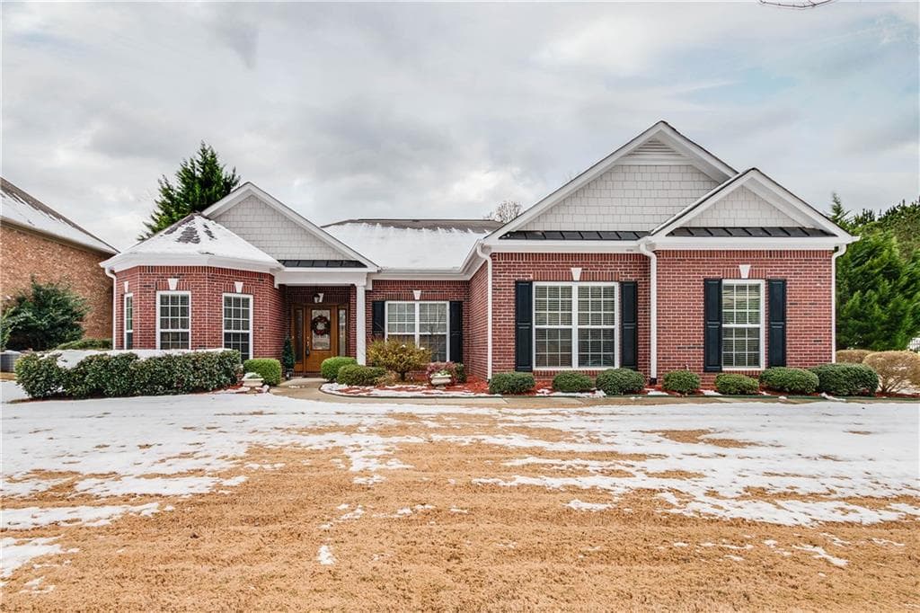 3 bedroom, 2,528 sq ft single family residence sold at 805 Ashley Lane, Canton, GA 30115