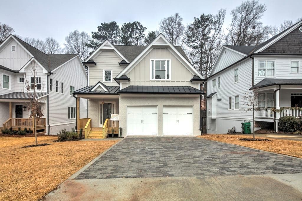 1042 Devine Circle, Brookhaven, GA 30319 — most recent listing photo