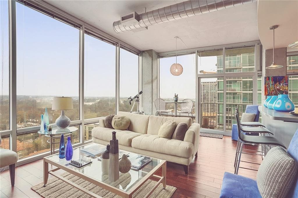 1 bedroom, 867 sq ft condominium sold at 943 Peachtree Street 1713, Atlanta, GA 30309