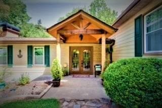 4 bedroom single family residence sold at 6487 Samoa Way, Flowery Branch, GA 30542