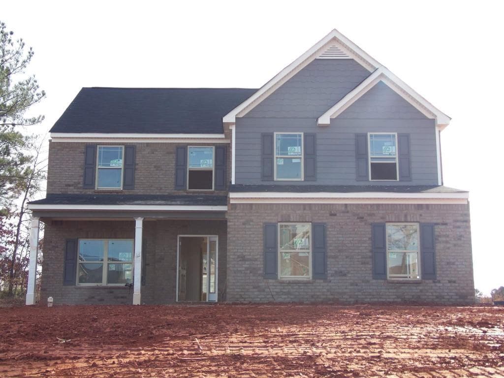 4 bedroom single family residence sold at 130 Sparkling Spring Trail, Mcdonough, GA 30252