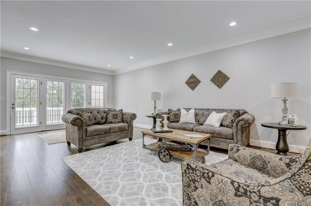10 Braemore Drive 10, Sandy Springs, GA 30328 — most recent listing photo