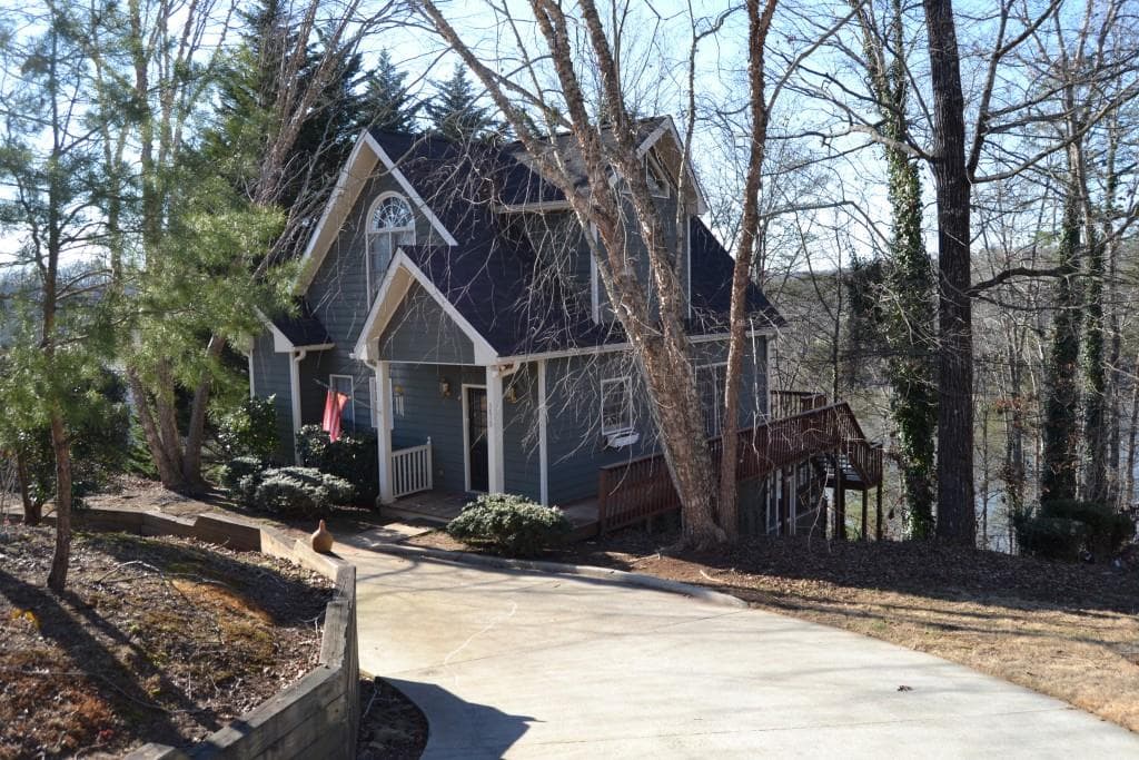 5610 Oak Ridge Drive, Gainesville, GA 30506 — most recent listing photo