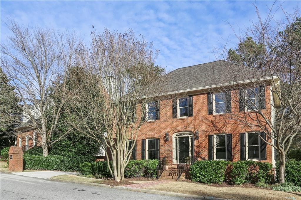 4 bedroom, 3,186 sq ft single family residence sold at 1529 Sheridan Walk, Atlanta, GA 30324