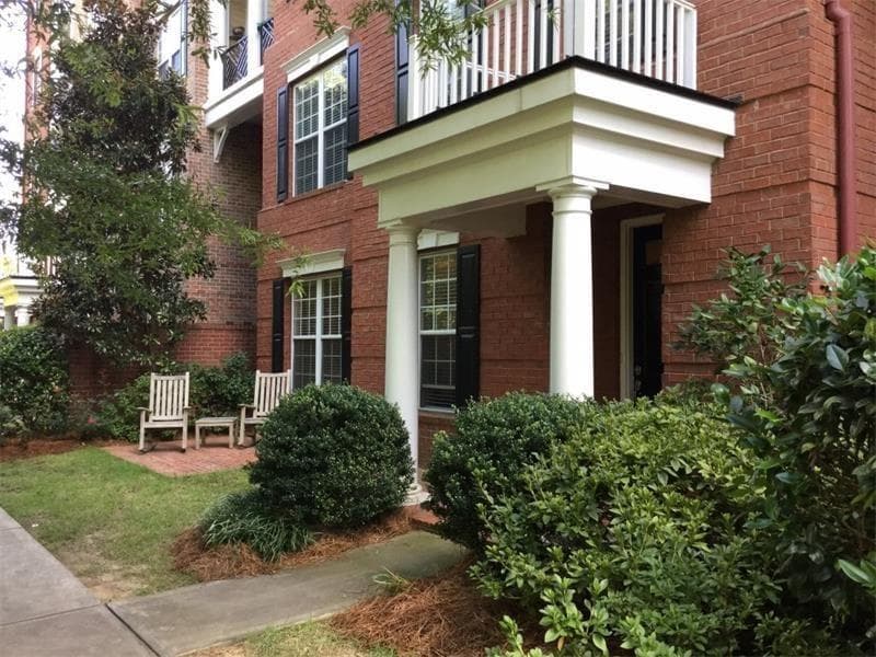 2 bedroom, 1,828 sq ft condominium sold at 4905 Ivy Ridge Drive 102, Atlanta, GA 30339
