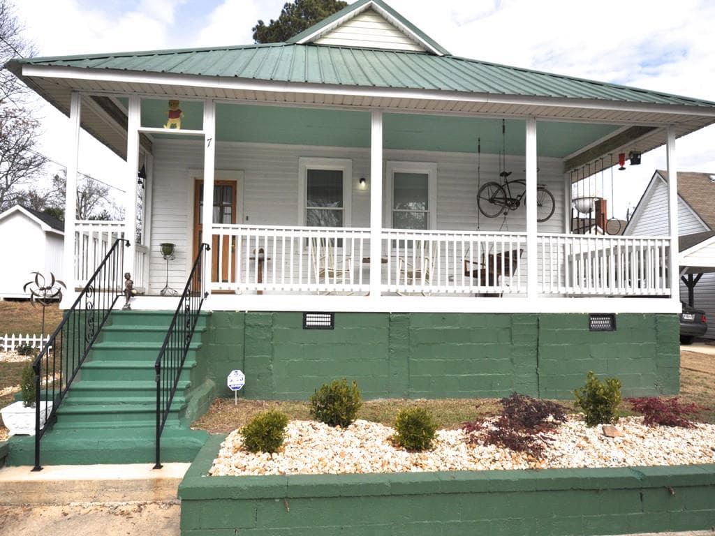 7 E Palmetto Street, Porterdale, GA 30014 — most recent listing photo