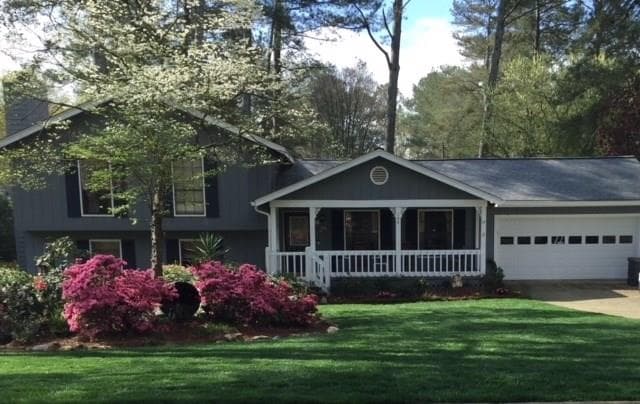 195 MOONSHADOW Court, Roswell, GA 30075 — most recent listing photo