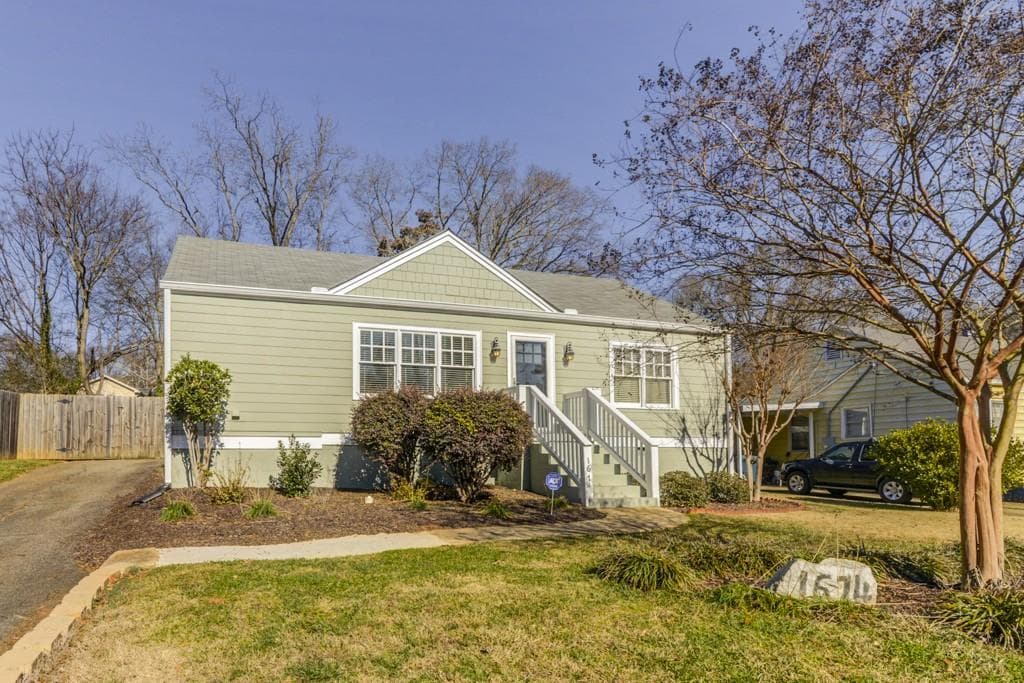 2 bedroom, 1,432 sq ft single family residence sold at 1674 Van Vleck Avenue, Atlanta, GA 30316