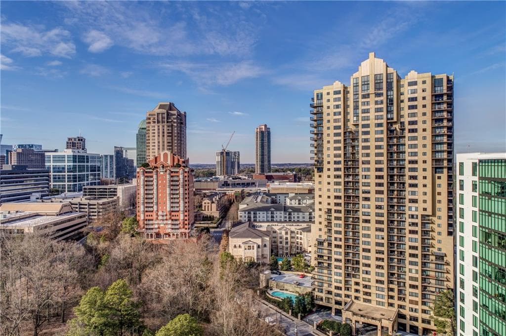 2 bedroom, 1,230 sq ft condominium sold at 3481 Lakeside Drive 1407, Atlanta, GA 30326