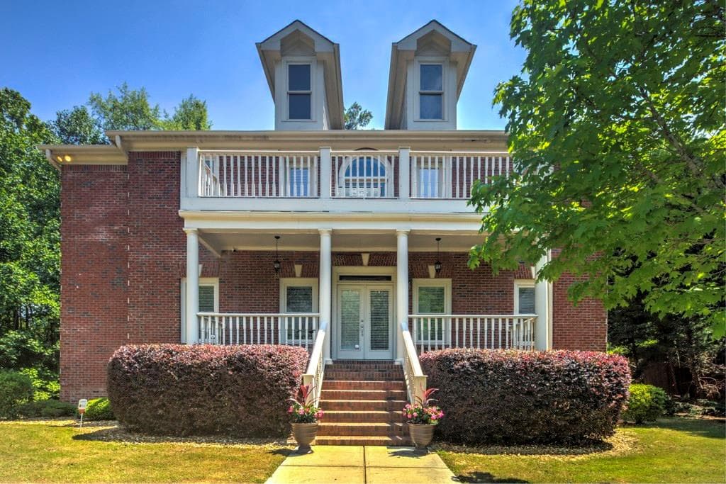 4 bedroom, 3,168 sq ft single family residence sold at 2678 Governors Walk Boulevard, Snellville, GA 30078