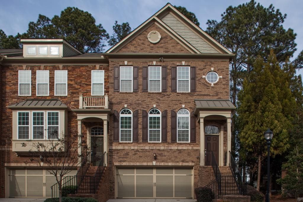 3 bedroom, 1,900 sq ft townhouse sold at 1944 Ridgemont Lane, Decatur, GA 30033