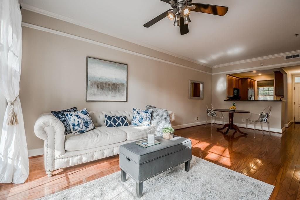 2 bedroom, 1,203 sq ft condominium sold at 3101 Howell Mill Road 110, Atlanta, GA 30327
