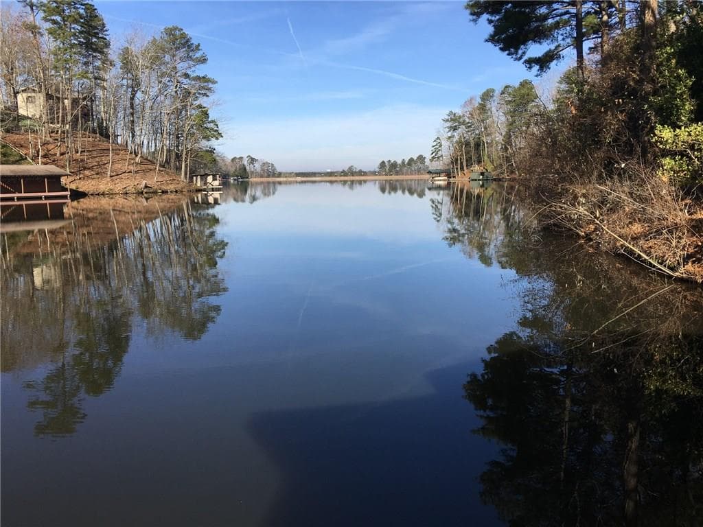 774 Lakeview Lane, Berkeley Lake, GA 30096 — most recent listing photo