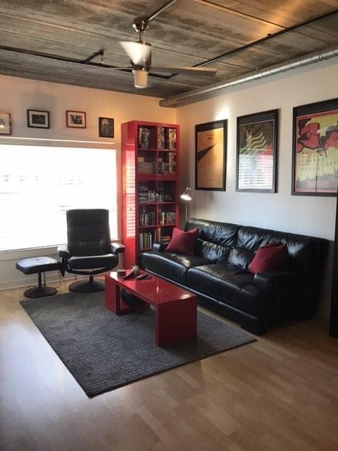 1 bedroom, 775 sq ft condominium sold at 800 Peachtree Street 1302, Atlanta, GA 30308