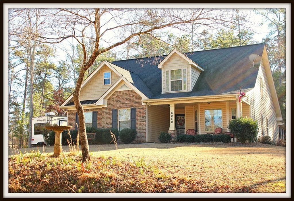 3 bedroom, 2,444 sq ft single family residence sold at 8040 Longleaf Court, Villa Rica, GA 30180