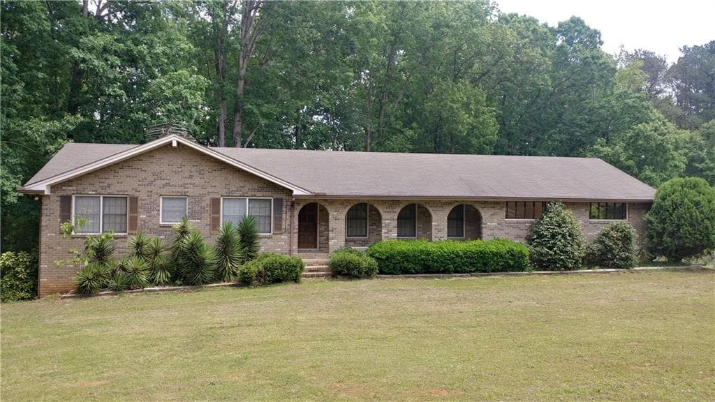 3 bedroom, 3,076 sq ft single family residence sold at 3950 W Stubbs Road, College Park, GA 30349