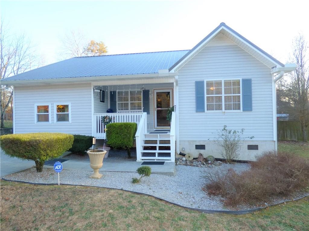 694 Buck Boulevard, Calhoun, GA 30701 — most recent listing photo