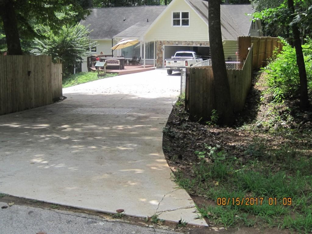 212 LAKESIDE Trail, Martin, GA 30557 — most recent listing photo