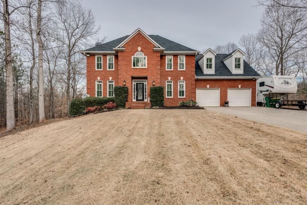 4 bedroom, 4,312 sq ft single family residence sold at 6876 Still Lake Point, Acworth, GA 30102