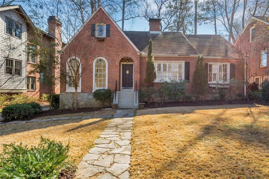 3 bedroom, 2,605 sq ft single family residence sold at 1808 Meadowdale Avenue, Atlanta, GA 30306