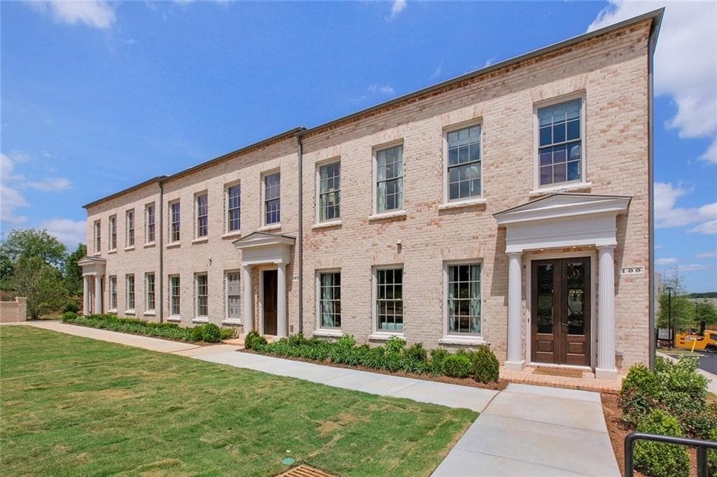 4 bedroom, 3,600 sq ft townhouse sold at 100 Grand Crescent, Alpharetta, GA 30009