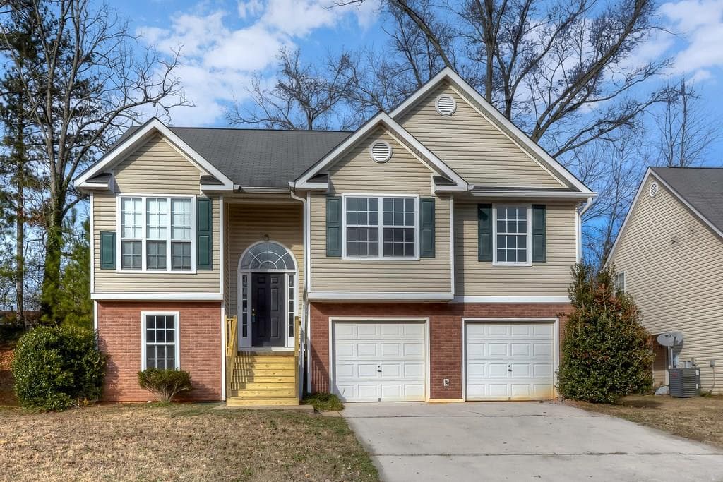 605 Sycamore Drive, Jonesboro, GA 30238 — most recent listing photo