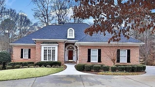 4 bedroom, 3,604 sq ft single family residence sold at 5720 GOLF CLUB Drive, Braselton, GA 30517