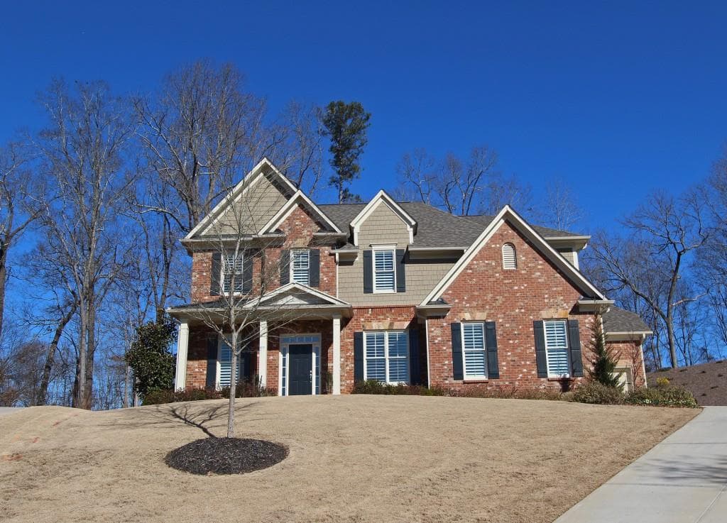 4 bedroom, 2,900 sq ft single family residence sold at 6030 Fishers Bank, Cumming, GA 30040