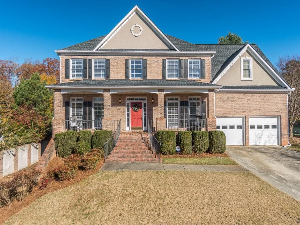 4 bedroom, 2,644 sq ft single family residence sold at 111 Brook Lane, Roswell, GA 30075