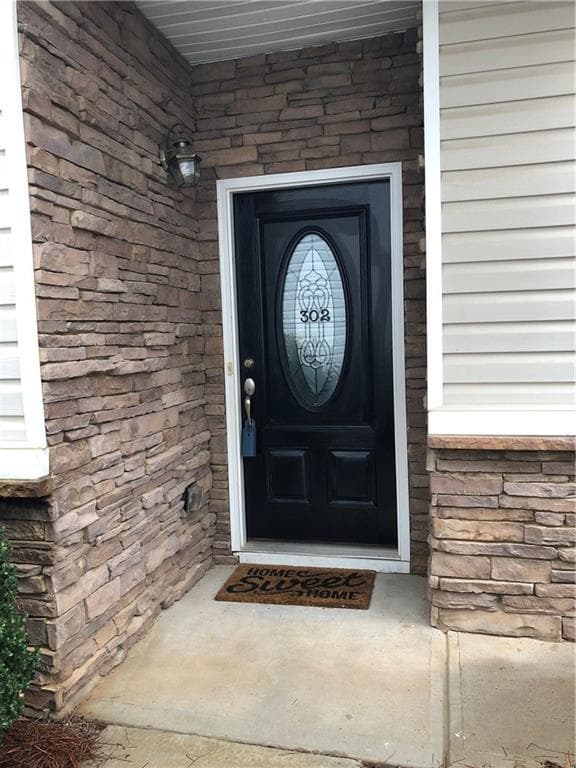 2 bedroom, 1,118 sq ft single family residence sold at 302 HIAWASSEE Drive, Woodstock, GA 30188