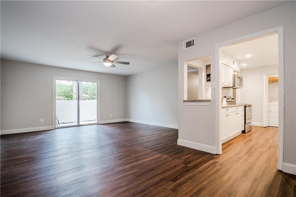725 Dalrymple Road 2E, Sandy Springs, GA 30328 — most recent listing photo