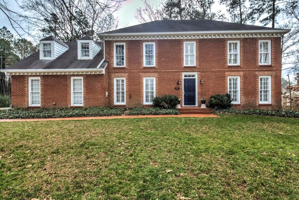 6885 Hunters Knoll, Sandy Springs, GA 30328 — most recent listing photo