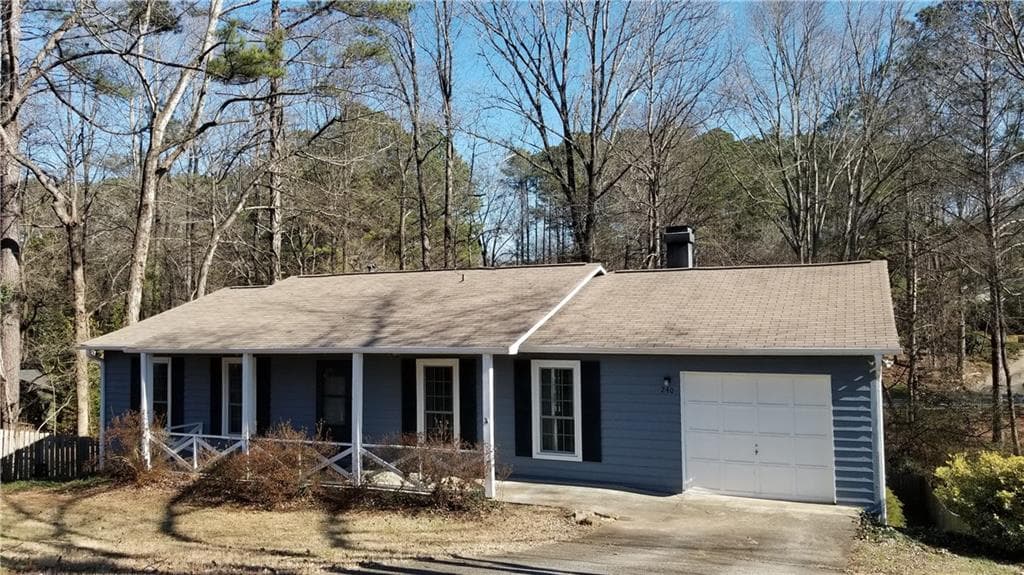 240 Parkmont Court, Roswell, GA 30076 — most recent listing photo