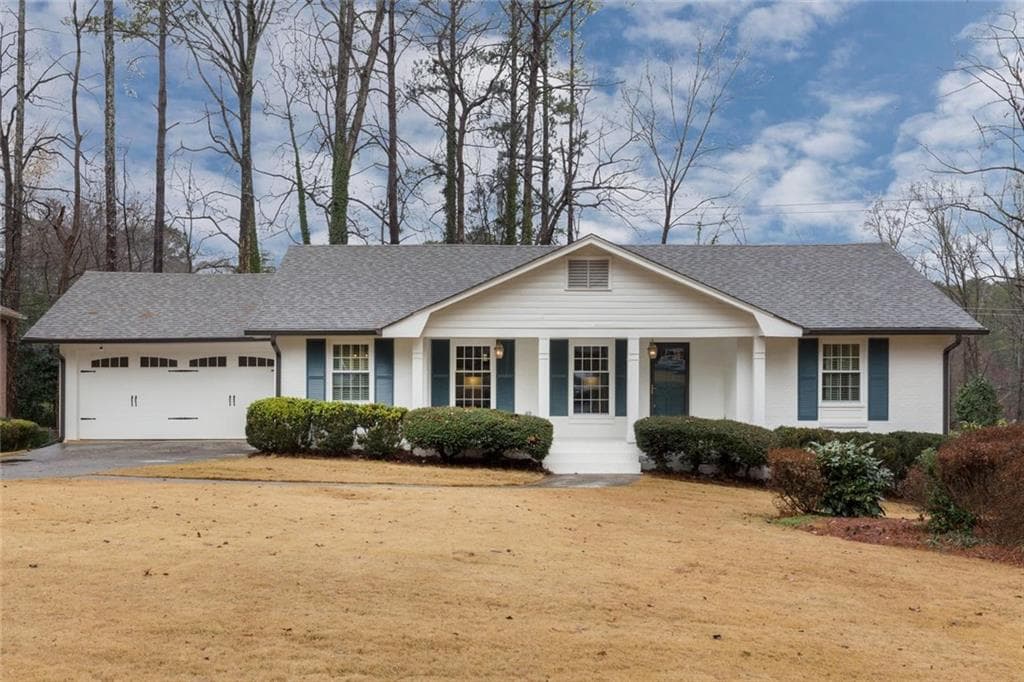 4 bedroom, 2,802 sq ft single family residence sold at 1931 Alderbrook Road, Atlanta, GA 30345