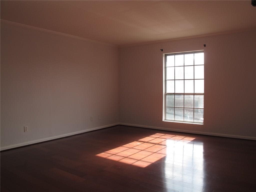 3 bedroom, 1,284 sq ft condominium sold at 5615 Kingsport Drive, Atlanta, GA 30342