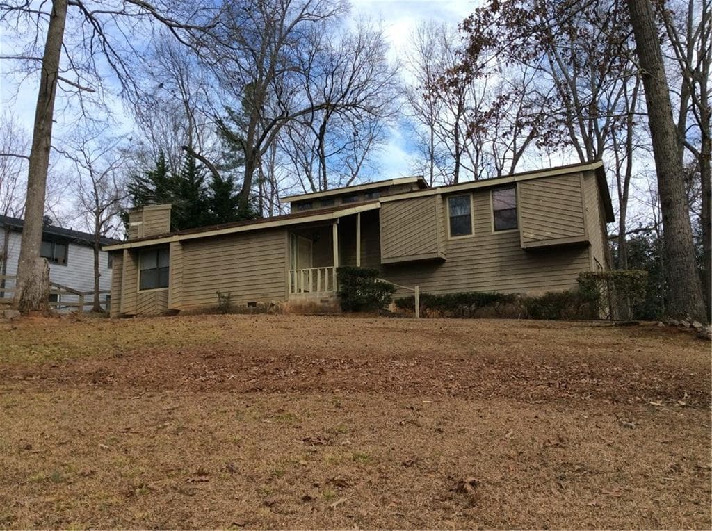 3 bedroom single family residence sold at 6710 Live Oak Lane, Douglasville, GA 30135