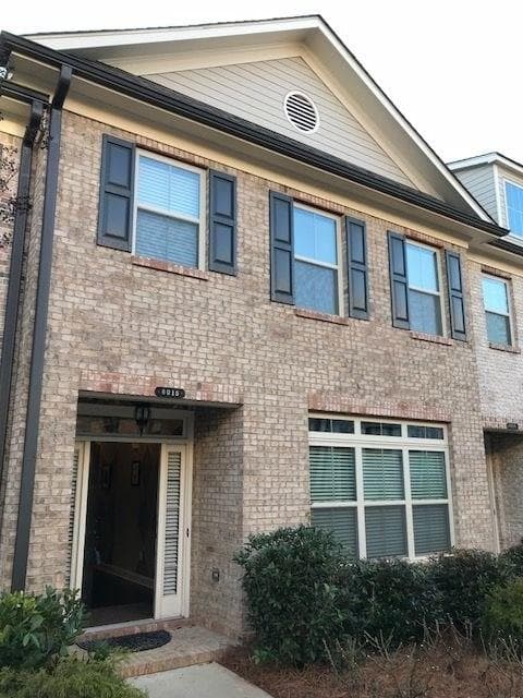 3 bedroom, 2,178 sq ft townhouse sold at 8015 Pierpoint Lane 0, Alpharetta, GA 30005