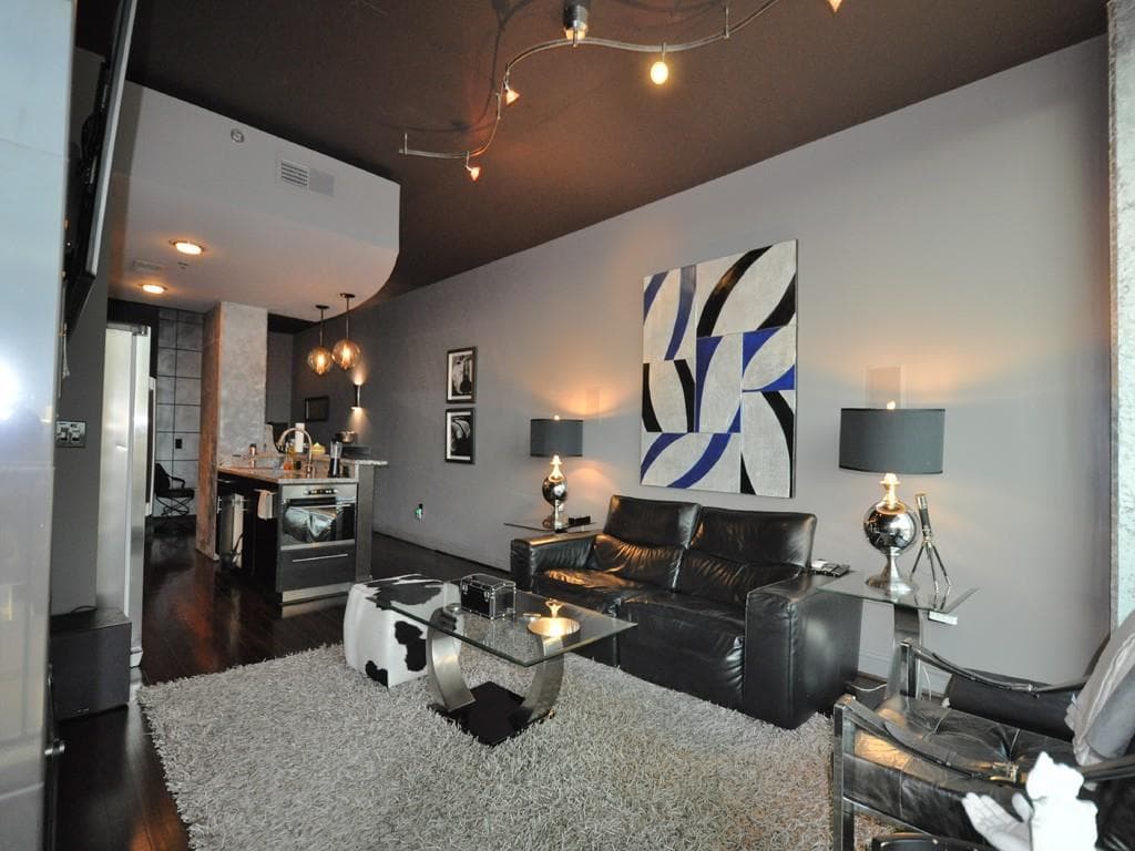 1 bedroom, 830 sq ft condominium sold at 361 17th Street 1007, Atlanta, GA 30363
