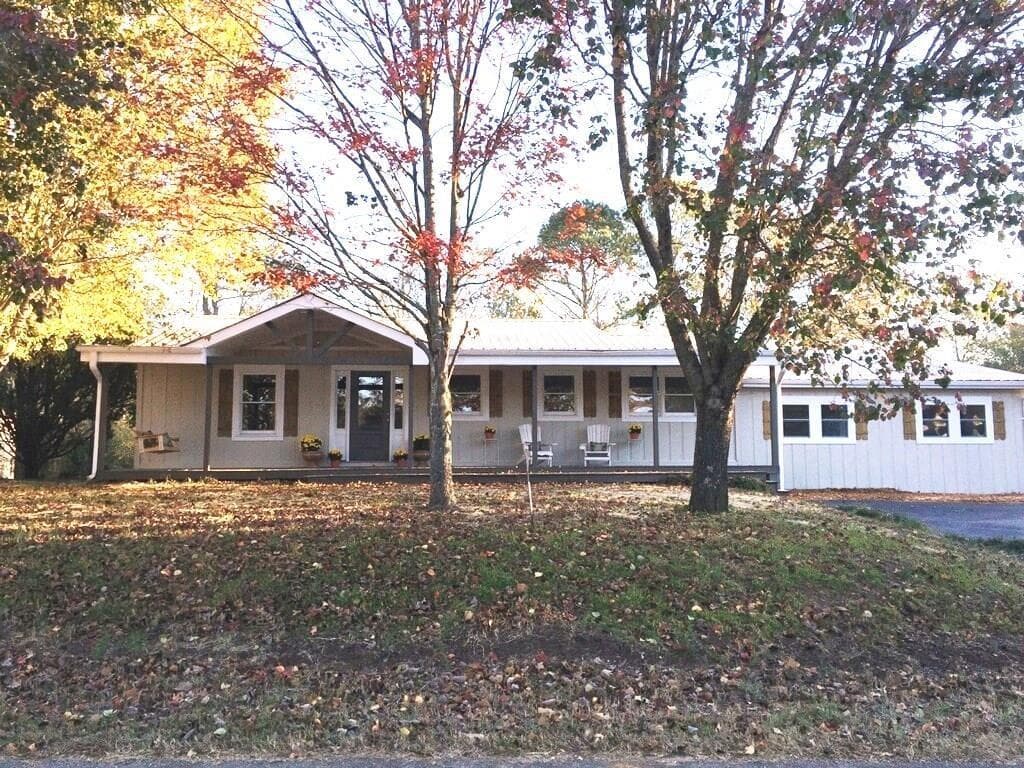 424 Kelly Drive, Canton, GA 30115 — most recent listing photo