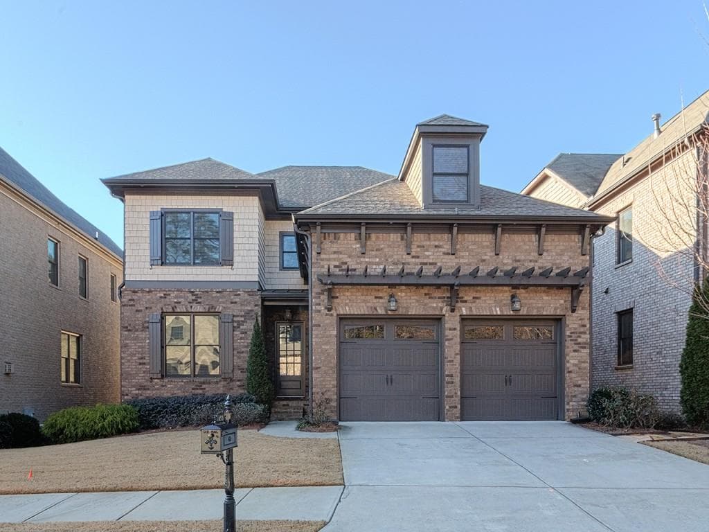 6 bedroom, 5,136 sq ft single family residence sold at 455 Glenmanor Court, Atlanta, GA 30328