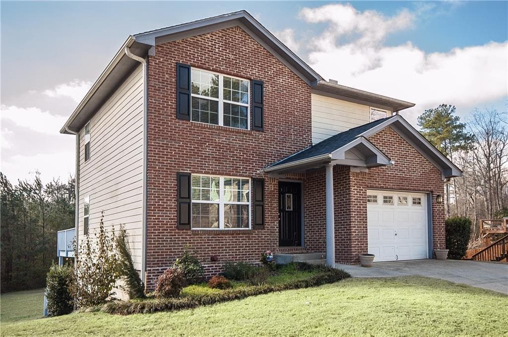 3 bedroom, 1,680 sq ft single family residence sold at 2585 Boulder Hill Court, Atlanta, GA 30316