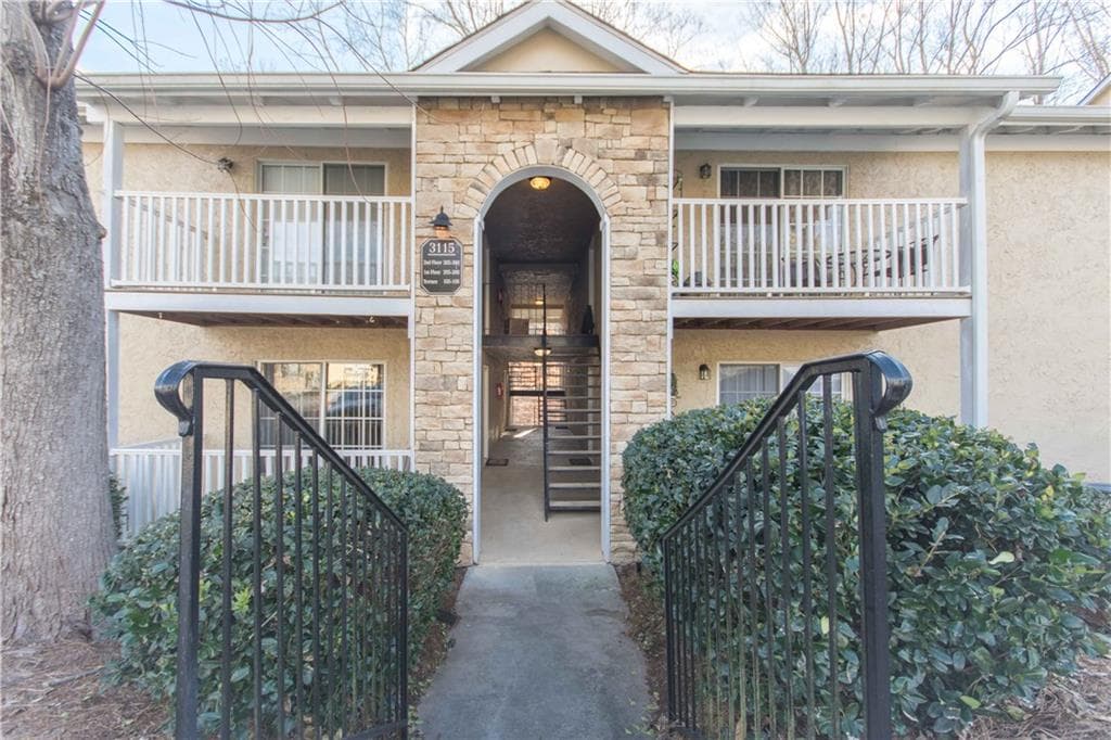 1 bedroom, 625 sq ft condominium sold at 3115 Seven Pines Court 207, Atlanta, GA 30339