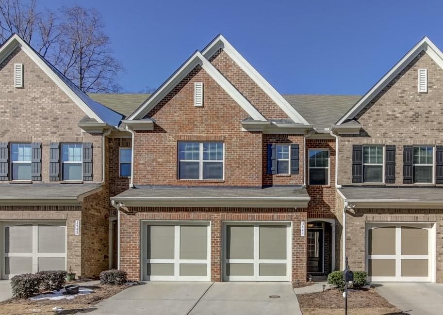 3 bedroom, 2,002 sq ft townhouse sold at 3447 Vintage Circle, Smyrna, GA 30080
