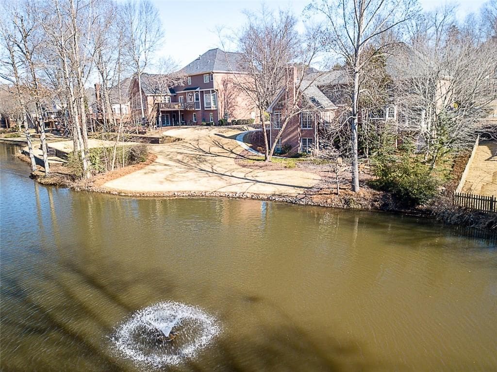 5 bedroom, 5,513 sq ft single family residence sold at 10540 Kingsmark Trail, Alpharetta, GA 30022