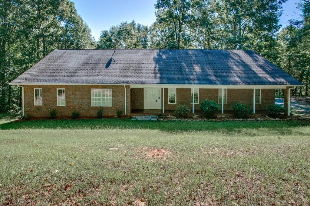 6444 Looper Lake Drive, Flowery Branch, GA 30542 — most recent listing photo