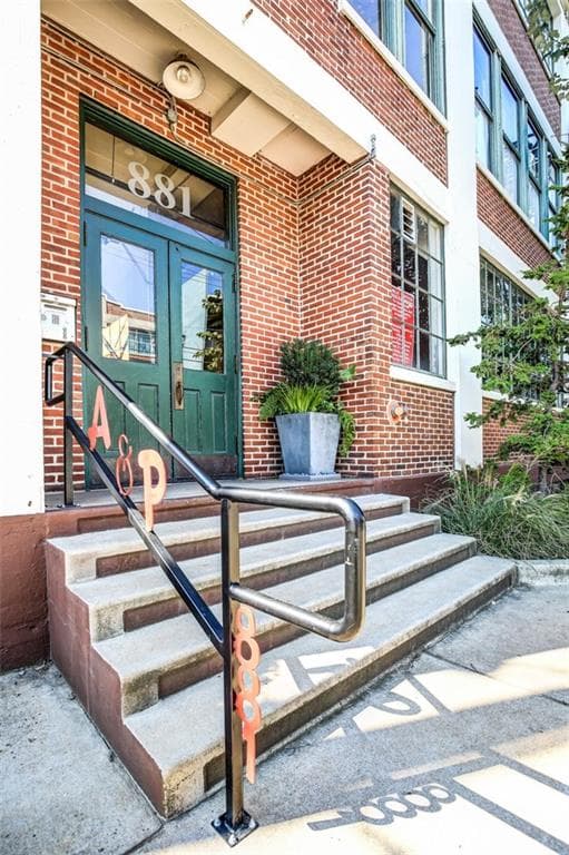 1 bedroom, 1,020 sq ft condominium sold at 881 Memorial Drive 312, Atlanta, GA 30316