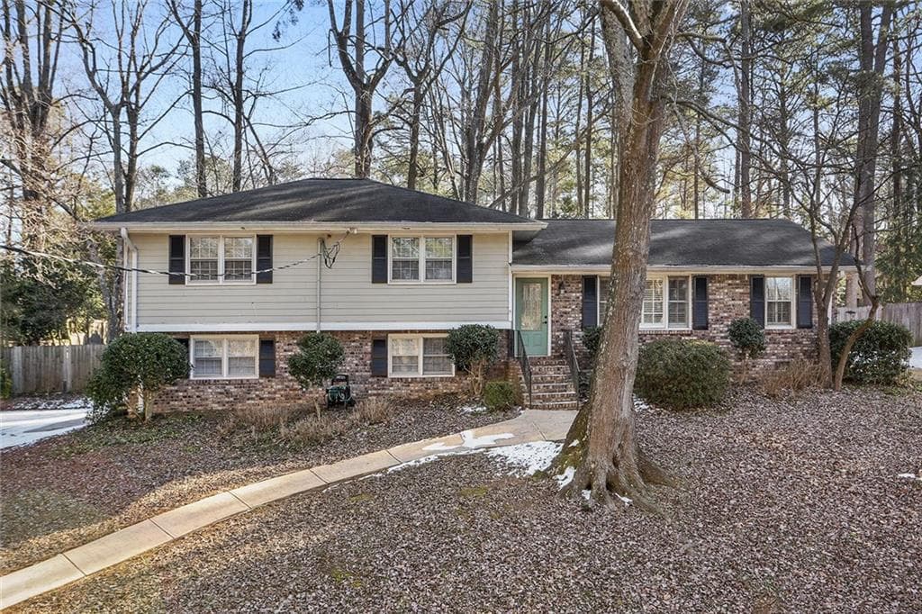3 bedroom, 2,055 sq ft single family residence sold at 2960 Shillingford Court, Marietta, GA 30067